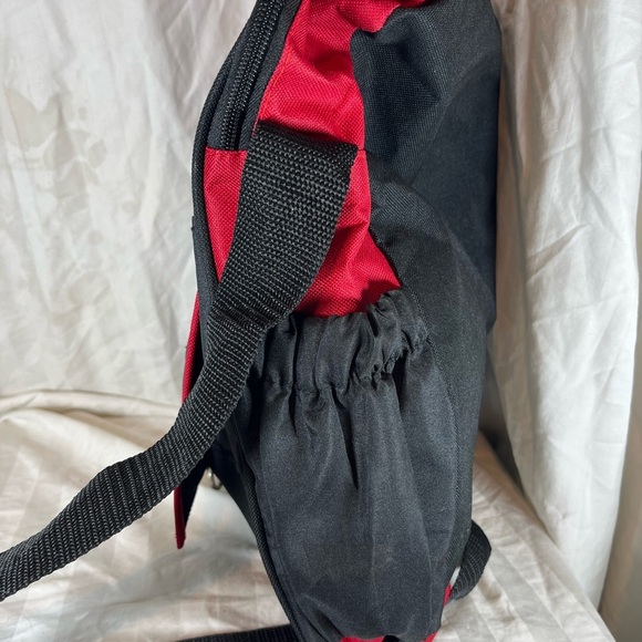 Red and Black Men's Messenger Bag - Picture 5 of 8